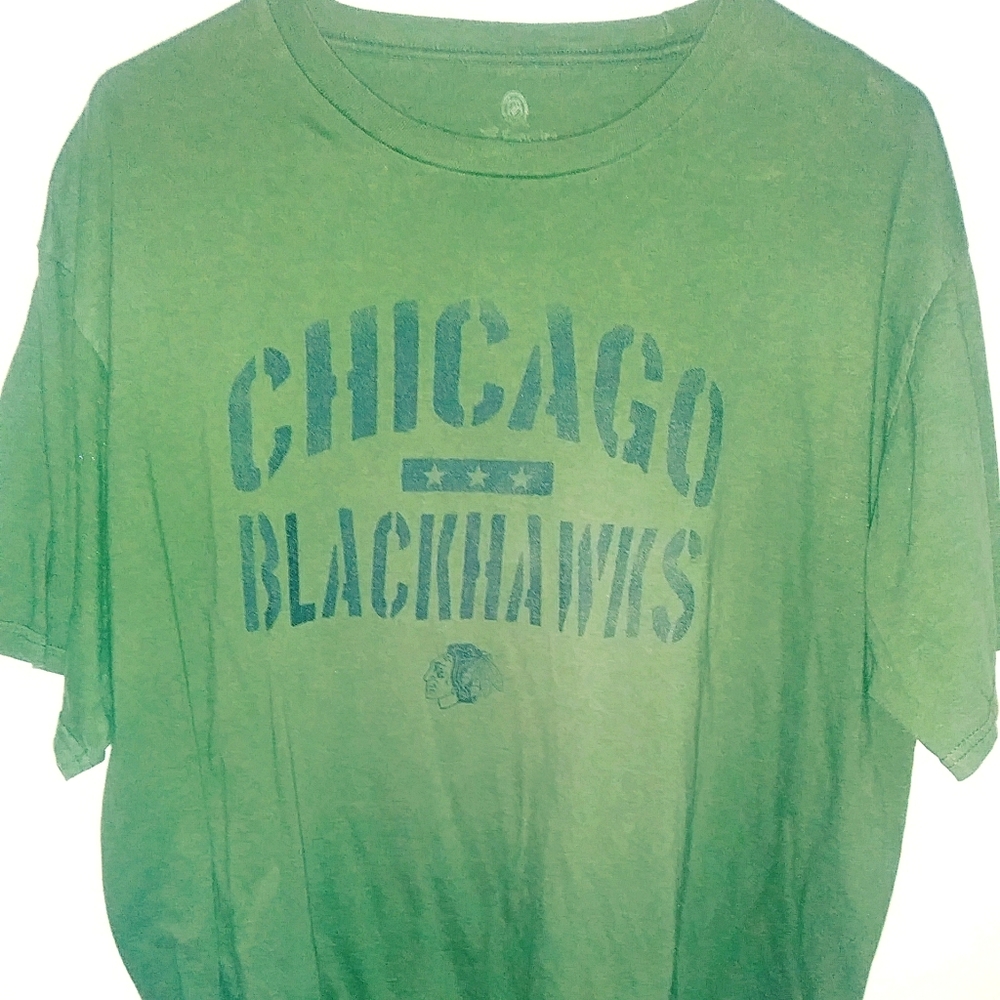 Chicago Blackhawks army green XL Fanatics tee